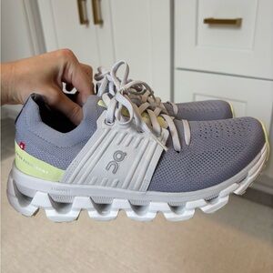 ON Women's Athletic Shoes - lilac and green